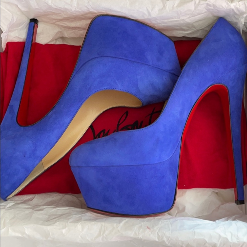 Christian Louboutin brand new pumps